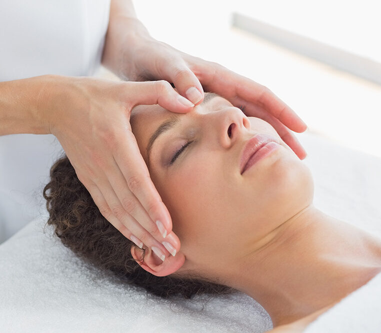 Japán fiatalító arcmasszázs